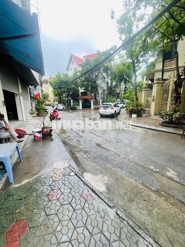 Nhà ngõ 2 Trung Kính, Dt 48m2 x 5 tầng , đường trước nhà rộng để ô tô