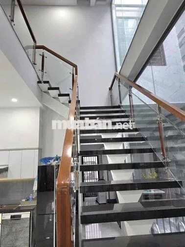 153✨ 🏡 CHO THUÊ NHÀ 3 TẦNG CÓ HỒ BƠI TRONG NHÀ