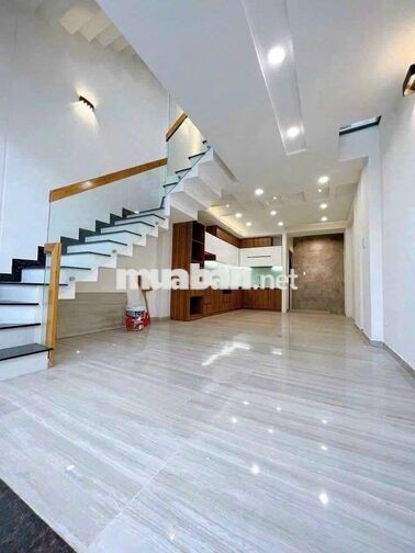 Cho thuê nhà MT 18A Trường Sơn, Phường 15, Quận 10 