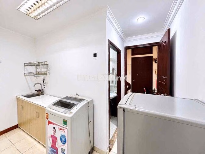2 PHÒNG NGỦ GIÁ RẺ MÁY GIẶT RIÊNG CỬA SỔ TRỜI GẦN UEH - VẠN HẠNH MALL