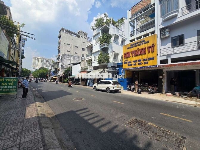 Mặt tiền KD đường Phạm Văn Hai - Có chỗ ở lại