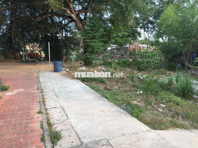 phòng trọ nhỏ ngay nhà thi đấu trường ĐH Nông Lâm