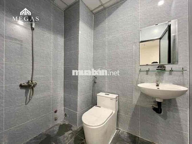 CĂN HỘ MỚI XÂY 30M2 _FULL NỘI THẤT THOÁNG MÁT NẰM NGAY ETOWN CỘNG HOÀ