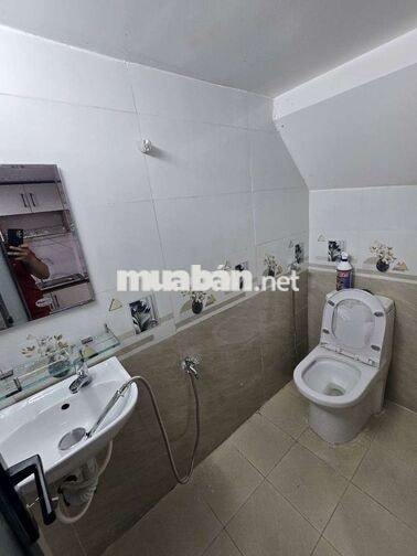 Mặt tiền KD đường Phạm Văn Hai - Có chỗ ở lại