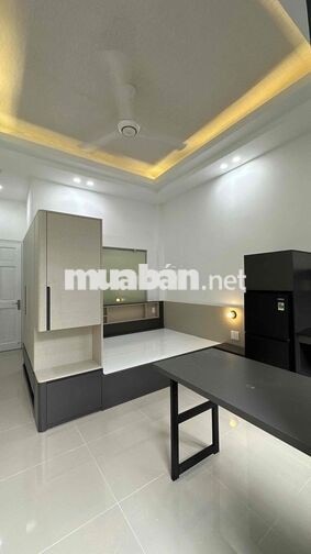 CĂN HỘ DỊCH VỤ FULL NỘI THẤT BAN CÔNG - 6Tr9 - 25m²