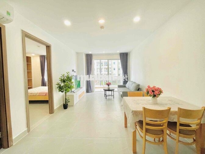 CĂN HỘ MỘT PHÒNG NGỦ TÁCH BẾP RỘNG THOÁNG ĐỦ TIỆN NGHI NGAY SÂN BAY