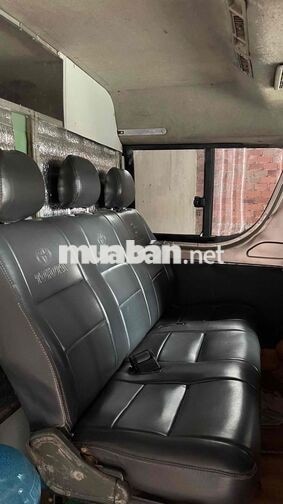 Toyota Hiace 2006 Máy Dầu - 6 chỗ