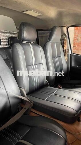 Toyota Hiace 2006 Máy Dầu - 6 chỗ