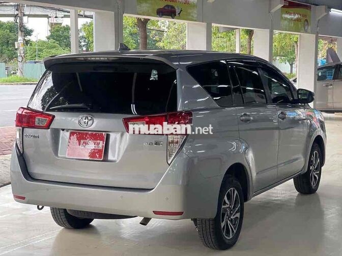 Toyota Innova 2.0E 2021 Số sàn