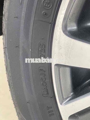 Toyota Innova 2.0E 2021 Số sàn