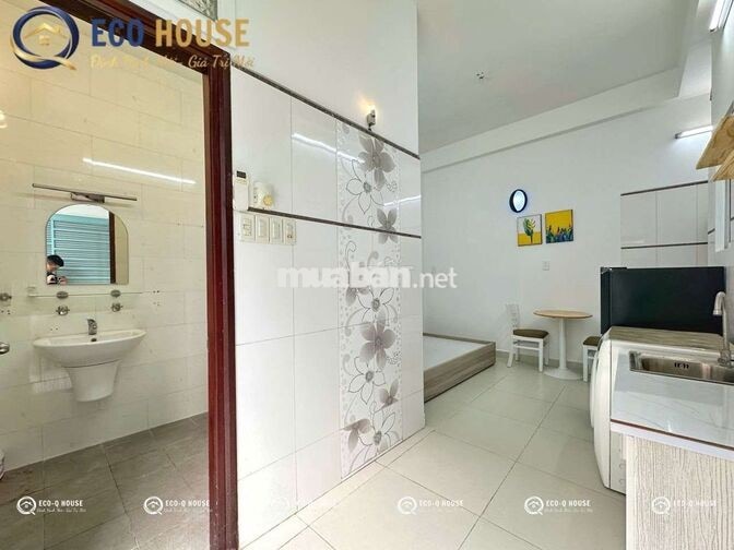 PHÒNG TRỌ FULL NỘI THẤT CÓ BAN CÔNG RỘNG LỚN