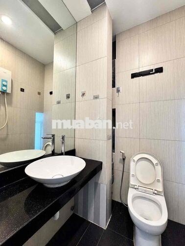 CHO THUÊ STUDIO CỬA SỔ TRỜI FULL NỘI THẤT - NGAY TRUNG TÂM QUẬN 1