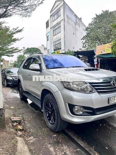 Toyota Fortuner 2015 Máy dầu Số sàn Bạc