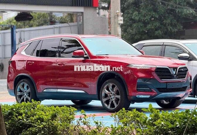 VinFast Lux SA 2.0 Turbo Premium 2019 Đỏ 7 chỗ