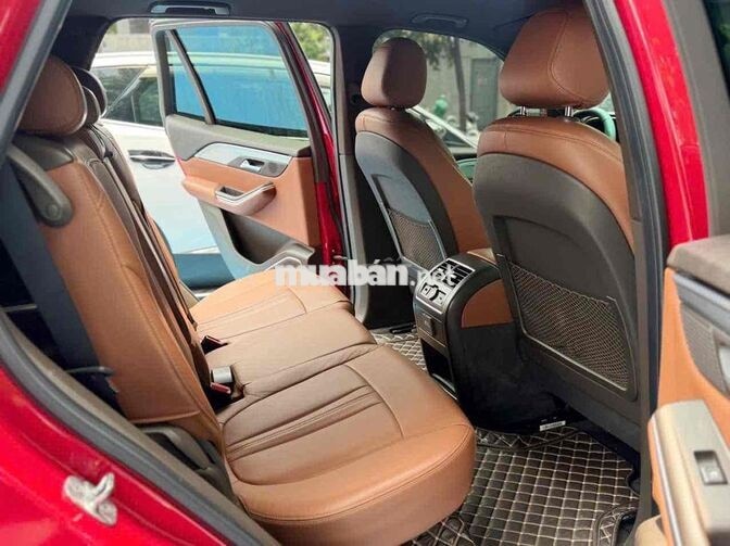 VinFast Lux SA 2.0 Turbo Premium 2019 Đỏ 7 chỗ