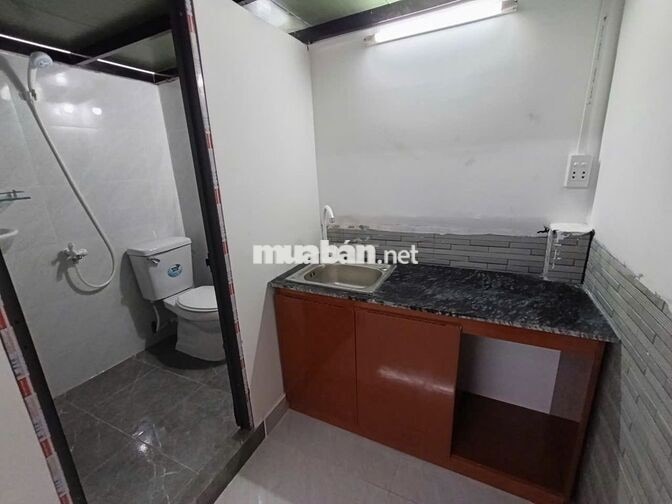 duplex cửa sổ trời mới 100% gần đại học Hùng Vương giá rẻ