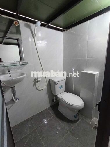 duplex cửa sổ trời mới 100% gần đại học Hùng Vương giá rẻ