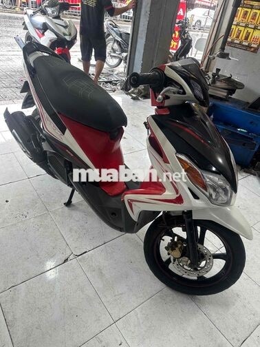 Yamaha Luvias GTX 2011 Đỏ trắng đen