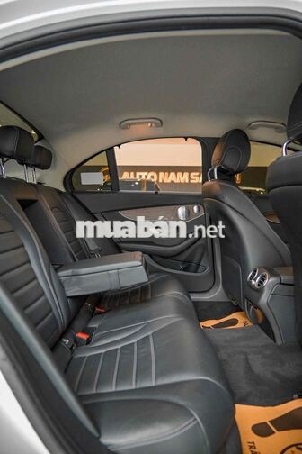 Mercedes C200 Exclusive 2020 Trắng 31.000 miles