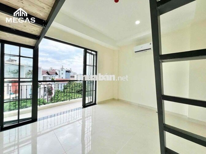 Duplex ban công 30m2 ngay Dương Quảng Hàm