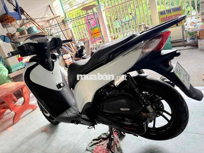 Honda SH 2015 Trắng 20908 km