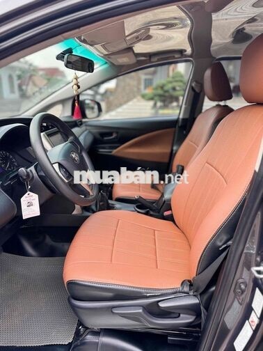 Toyota Innova 2019 Xám 7 chỗ ghế da