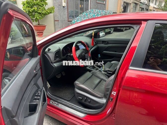 Hyundai Elantra Sport 2018 Đỏ 57166 km