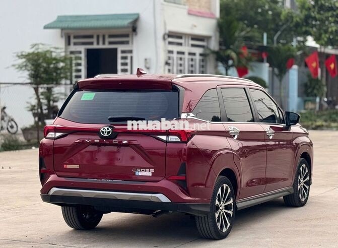 Toyota Veloz TOP 2023 Đỏ 27000 km