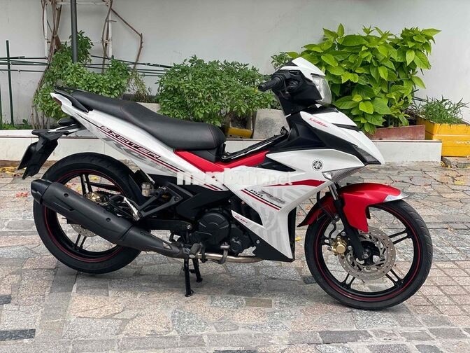 Exciter 150 ngay chủ ký trả trc 10tr9 nhận xe