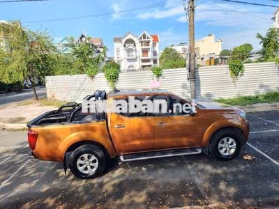 Nissan Navara 2016 1 cầu số tự động Vàng đồng