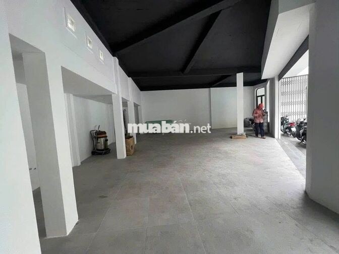Văn phòng spa 5G Nguyễn Đình Chiểu, Q1. Dt: 12x10m, Kc: trệt 2 lầu