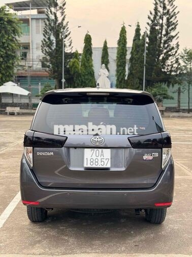 Toyota Innova 2019 Xám 7 chỗ ghế da