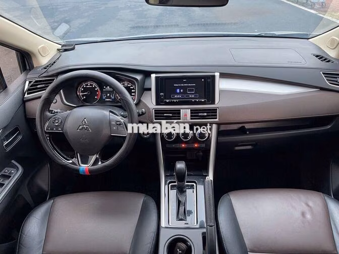 Mitsubishi Xpander Cross 2020 Bạc