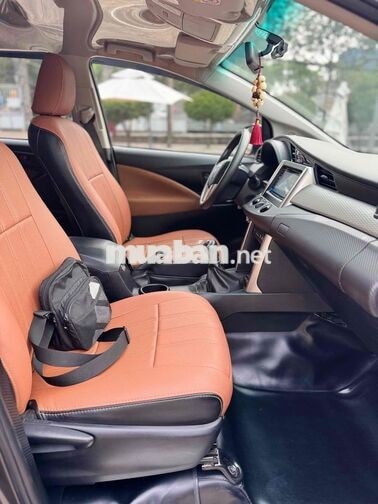 Toyota Innova 2019 Xám 7 chỗ ghế da