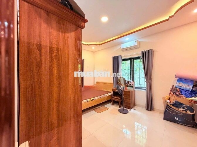 NHÀ SÂN VƯỜN - KHU PHÍA NAM NHA TRANG - 4 PHÒNG NGỦ - FULL NỘI THẤT