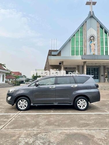 Toyota Innova 2019 Xám 7 chỗ ghế da