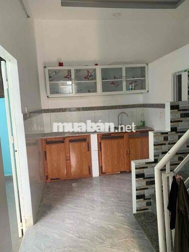 NHÀ 2 LẦU 4PN TX52 HẺM XE TẢI GIÁ 6 TRIỆU