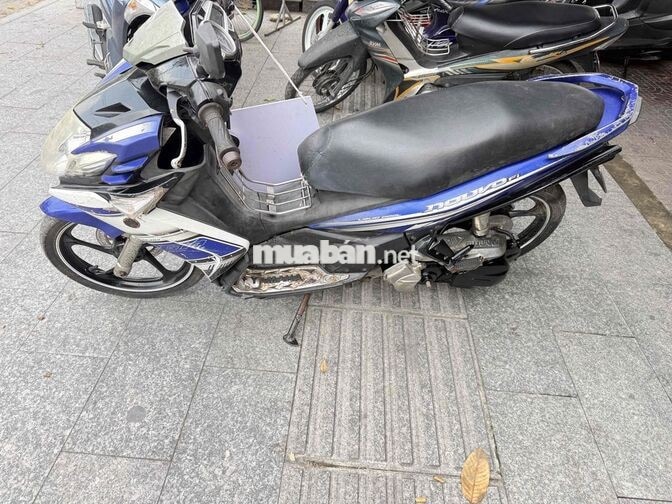 Yamaha Novo 5 Xanh Trắng