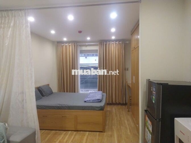 Cho thuê căn hộ 1k1n phố Đặng Thai Mai Tây Hồ, full nội thất 6.8 tr/th
