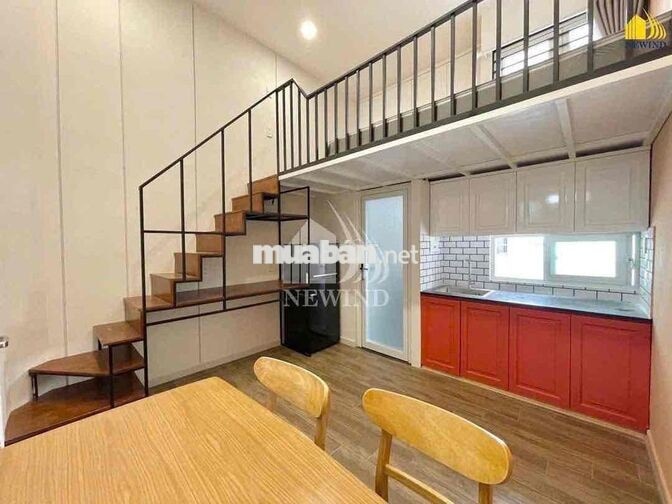 Duplex Cửa Sổ Thoáng Full Nội Thất Ngay Công Viên Làng Hoa