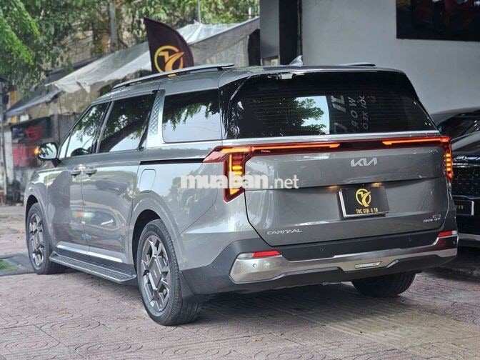 Kia Carnival 1.6 Turbo HEV Signature 2025 Xám