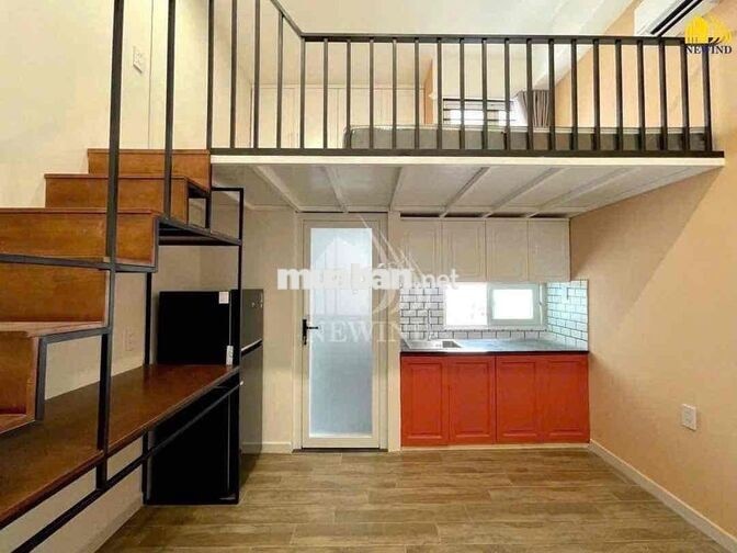 Duplex Cửa Sổ Thoáng Full Nội Thất Ngay Công Viên Làng Hoa