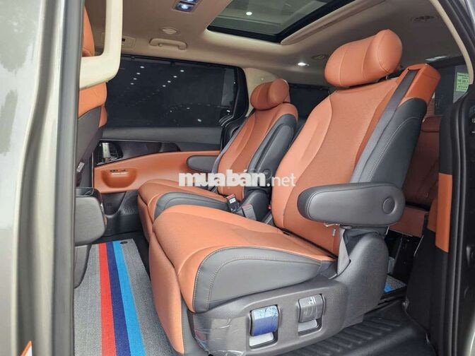 Kia Carnival 1.6 Turbo HEV Signature 2025 Xám