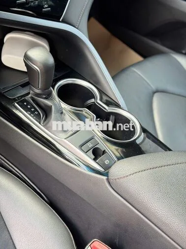 Camry 2.0G đki 2020 nhập Thái-Đẳng cấp doanh nhân