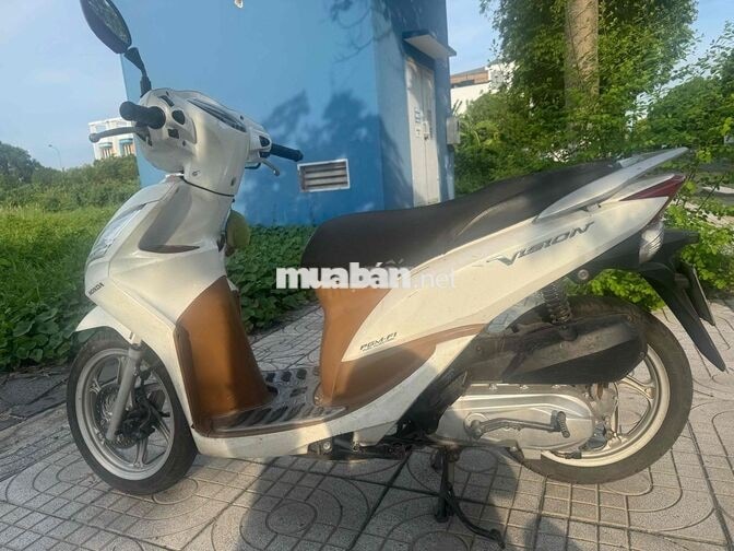 Honda Vision Trắng
