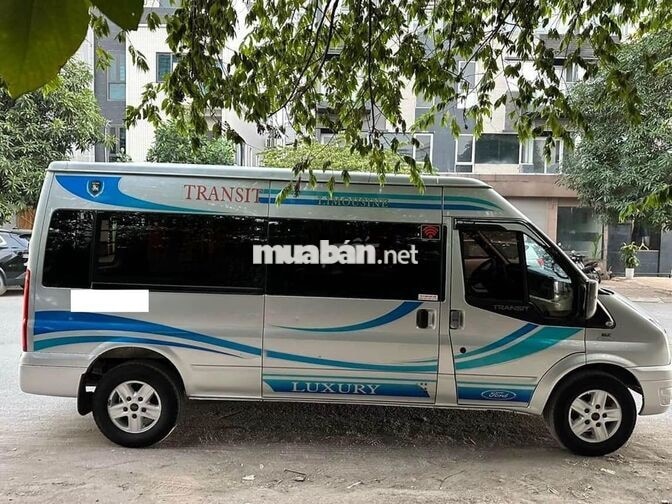 Ford Transit model 2017 tải van 06 chỗ 940kg