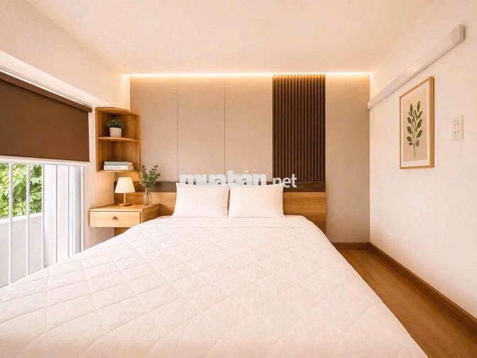 DUPLEX BAN CONG TRỤC ĐƯỜNG NGUYỄN VĂN LINH , GẦN ĐH NGUYỄN TẤT THÀNH
