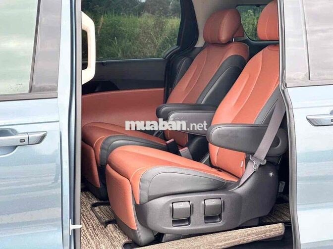 KIA Carnival Signature full dầu 2024 xanh cực đẹp