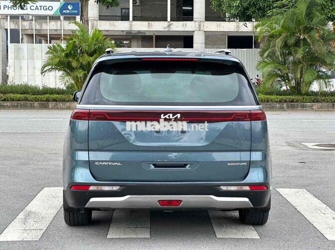 KIA Carnival Signature full dầu 2024 xanh cực đẹp