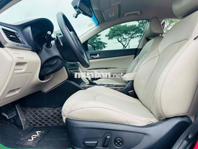 Kia Optima 2.0AT 2016